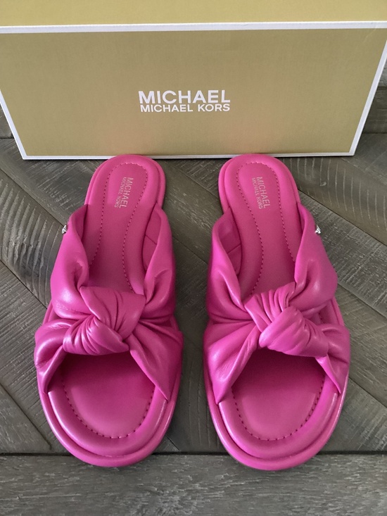 MICHAEL Michael Kors Shoes - Michael Kors MMK Elena Knotted Slide Sandals, size 8